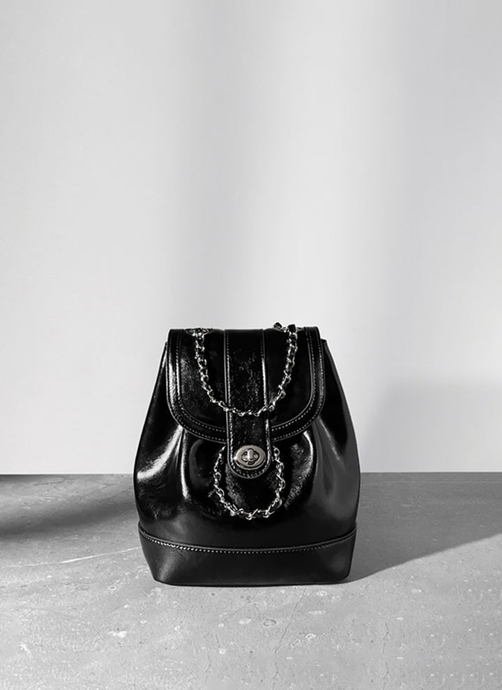 ISOLE公式|コンパクトなサイズにスマートフォンやウォレット収納