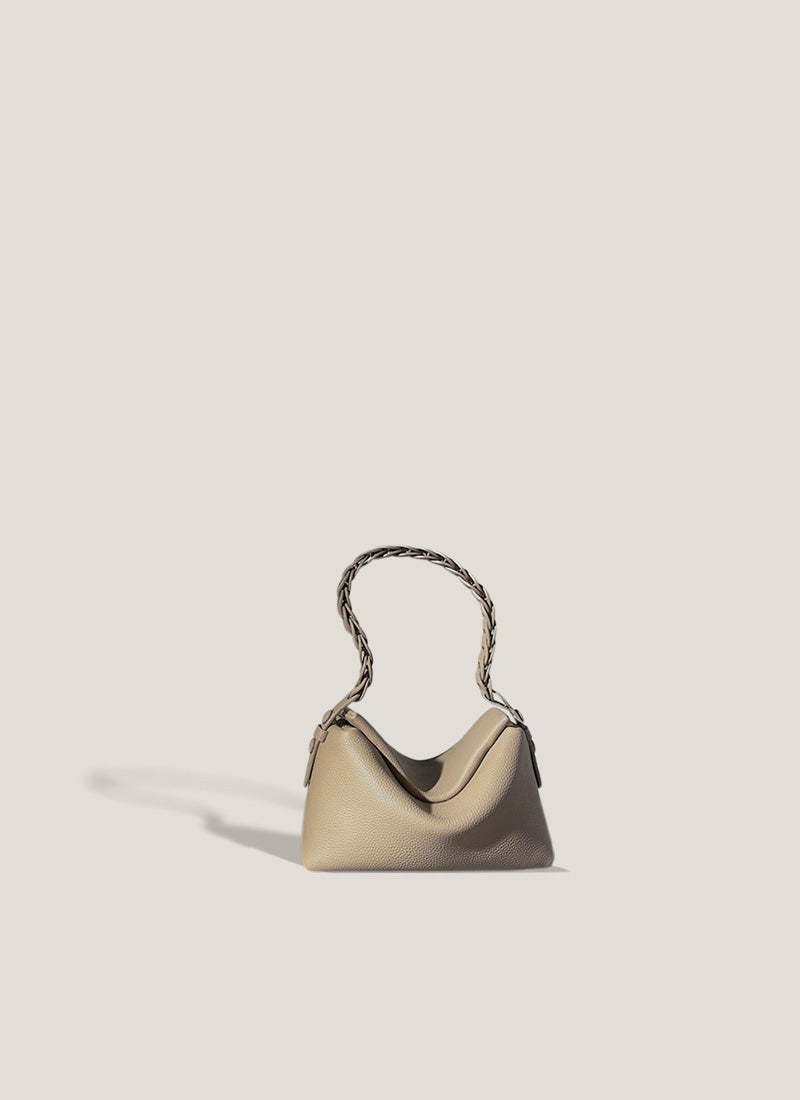 ISOLÉ公式｜ショルダーバッグ コンパクト 編み込み エレガント ISOLE