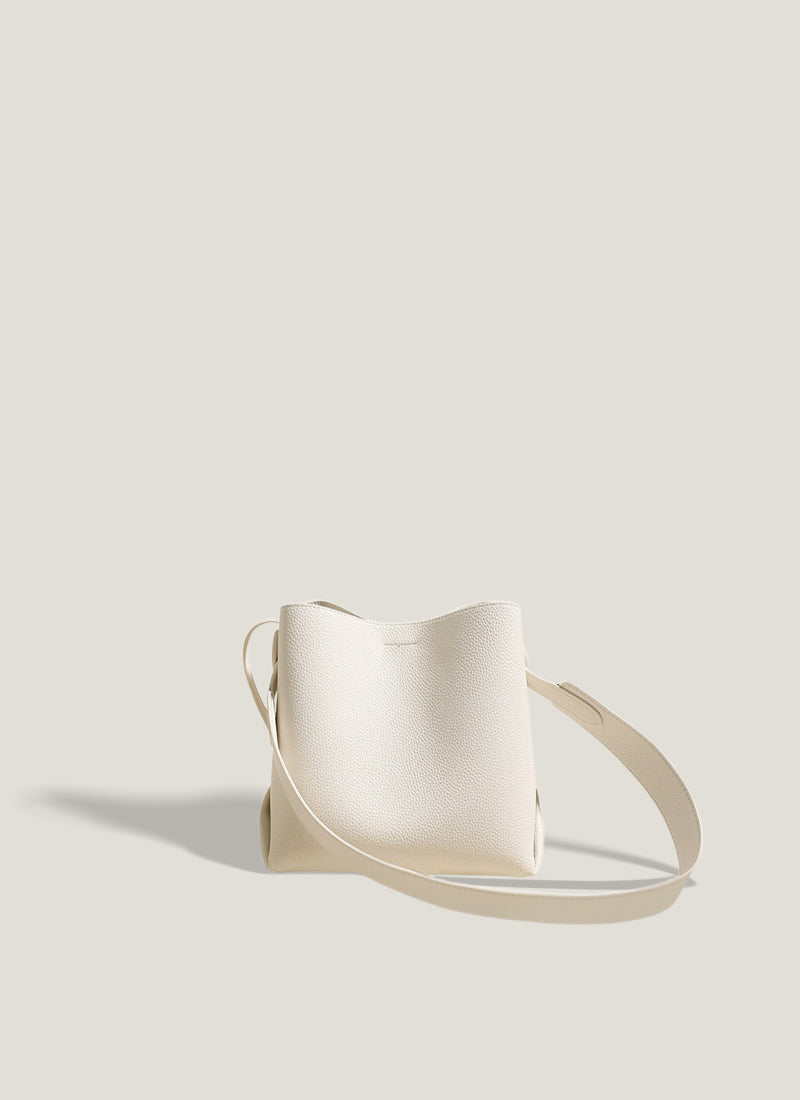 ISOLÉ公式 | ショルダーバッグ シンプル オシャレ ISOLE