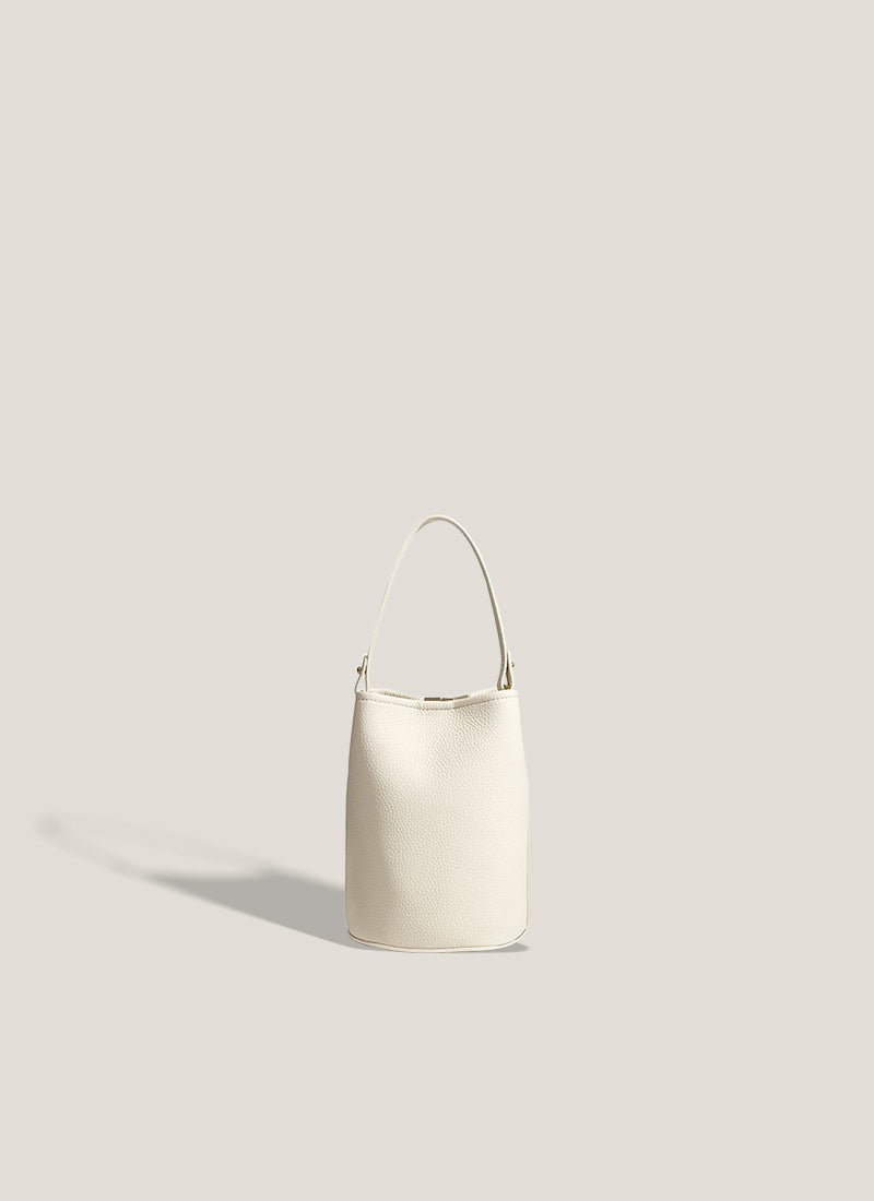 ISOLÉ公式｜トートバッグ バケツバッグ 上品 牛革 ミニマル ISOLE