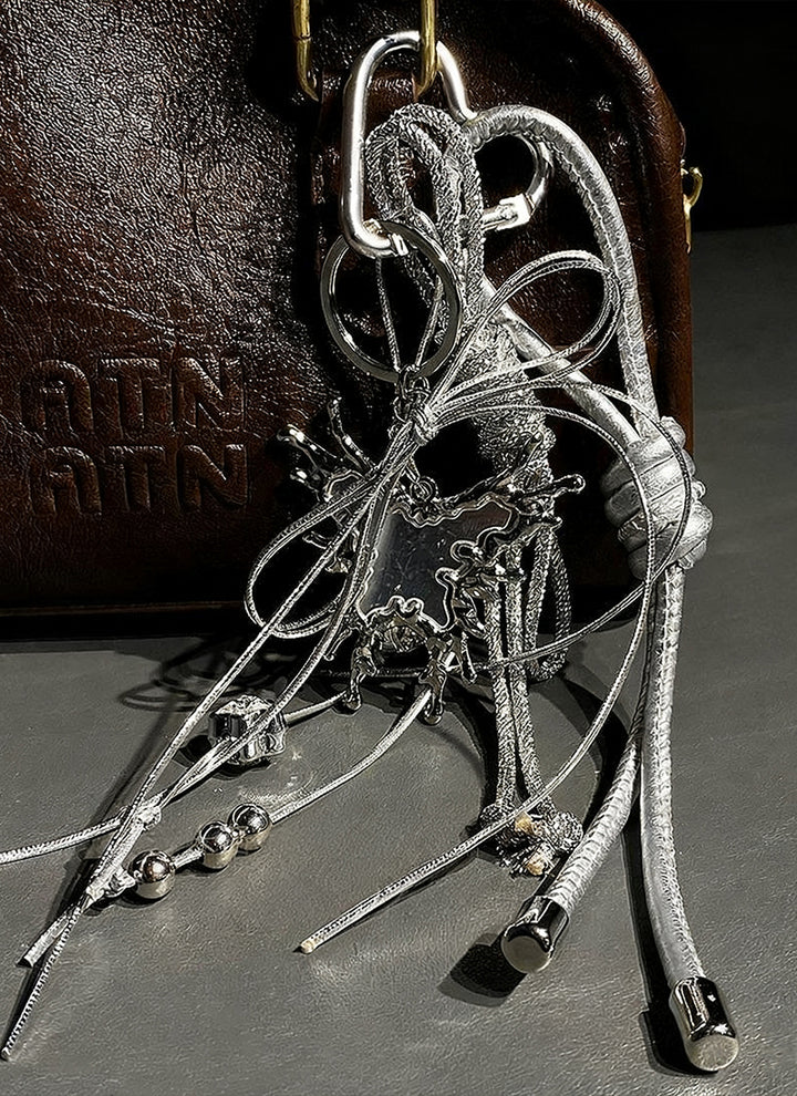 ISOLÉ CHARM カリス