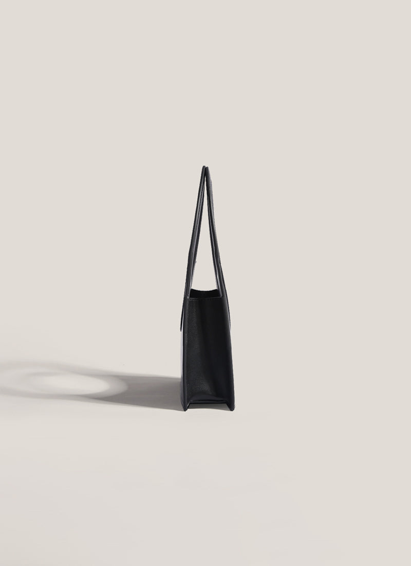 ISOLÉ公式 | ハンドバック ミスティック お手入れ簡単 ISOLE