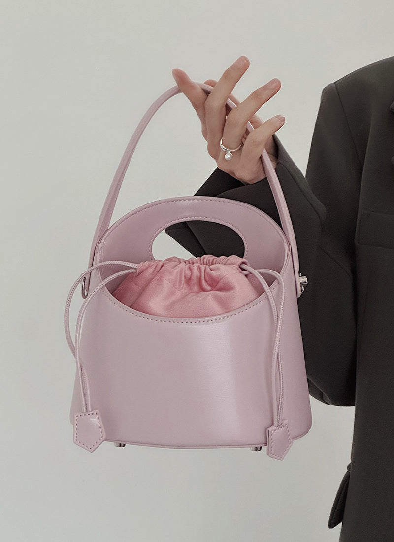 ISOLÉ公式 | ハンドバッグ エレガント クール ISOLE