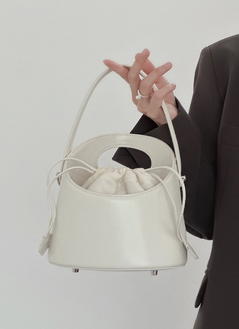 ISOLÉ公式 | ハンドバッグ エレガント クール ISOLE