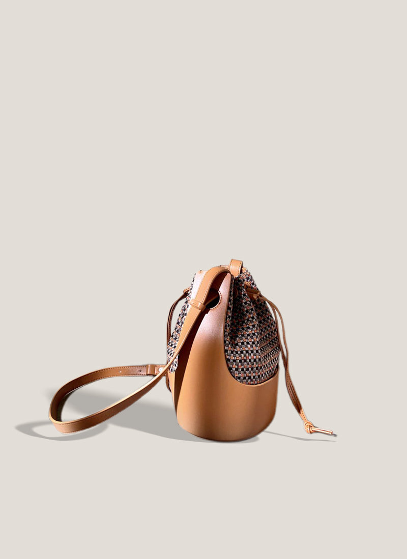 ISOLÉ ブラックレザーハンドバッグ ISOLE公式 | トートバッグ