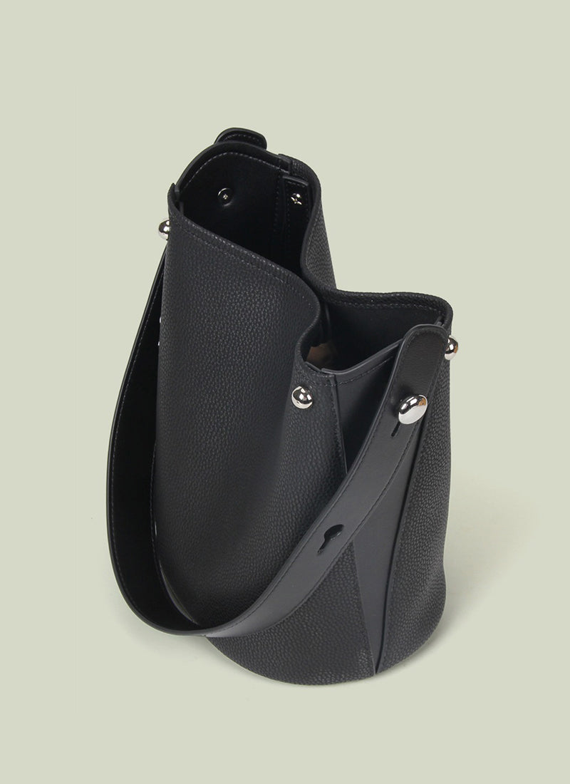 ISOLÉ公式 | ハンドバッグ モダン スタイリッシュ ISOLE