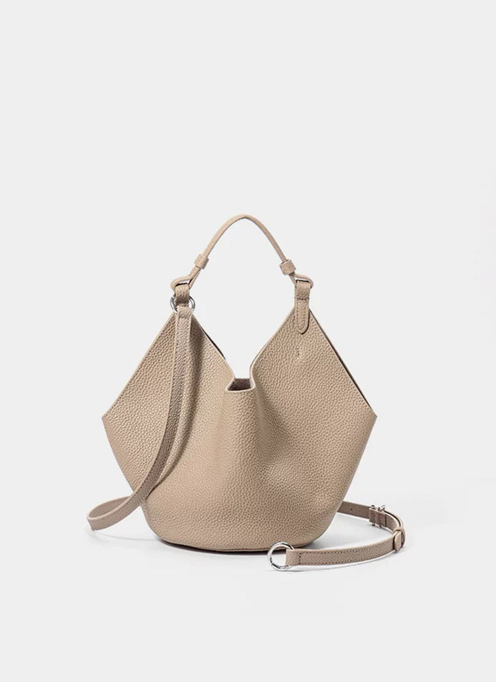 ISOLÉ REBEL MUSE Unmon