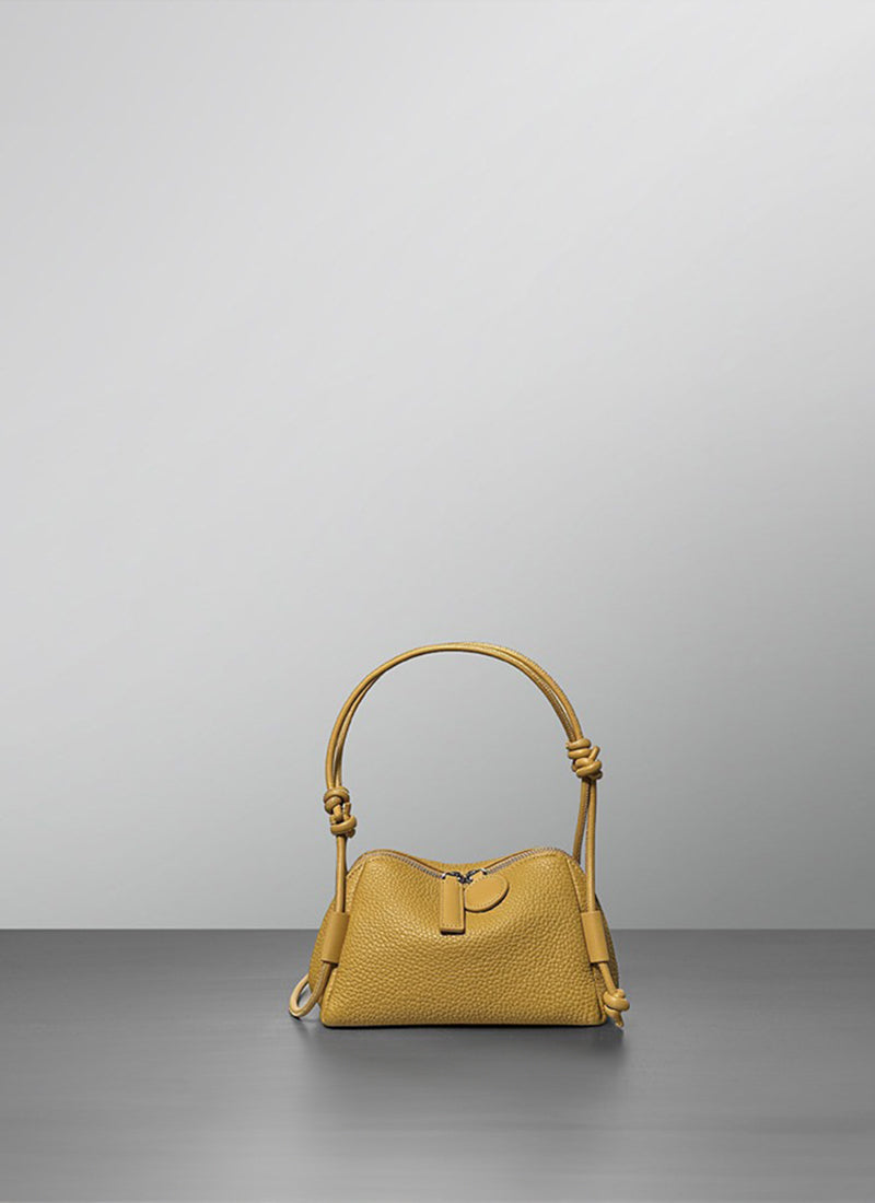 ISOLÉ GIRL REVOLUTION エルヴァ