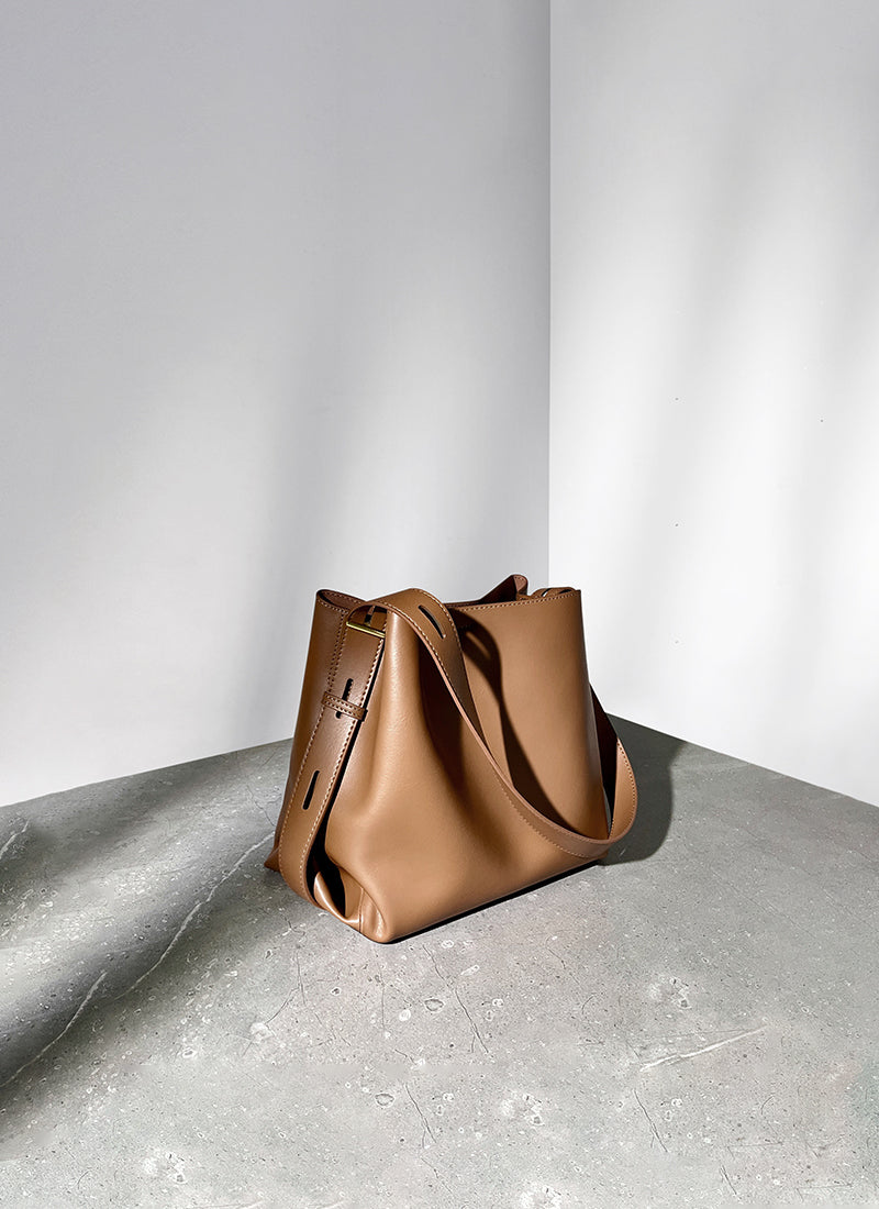 ISOLÉ公式｜ショルダーバッグ 実用 ISOLE