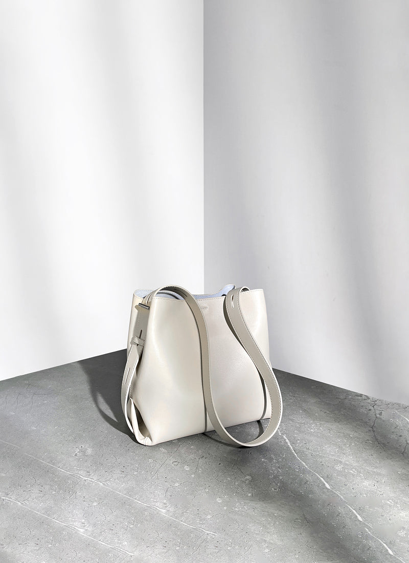 ISOLÉ公式｜ショルダーバッグ 実用 ISOLE