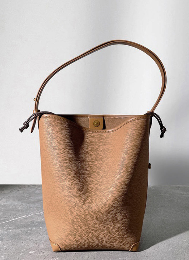 ISOLÉ公式 | トートバッグ 牛革 バケツ型 ミニマル ISOLE