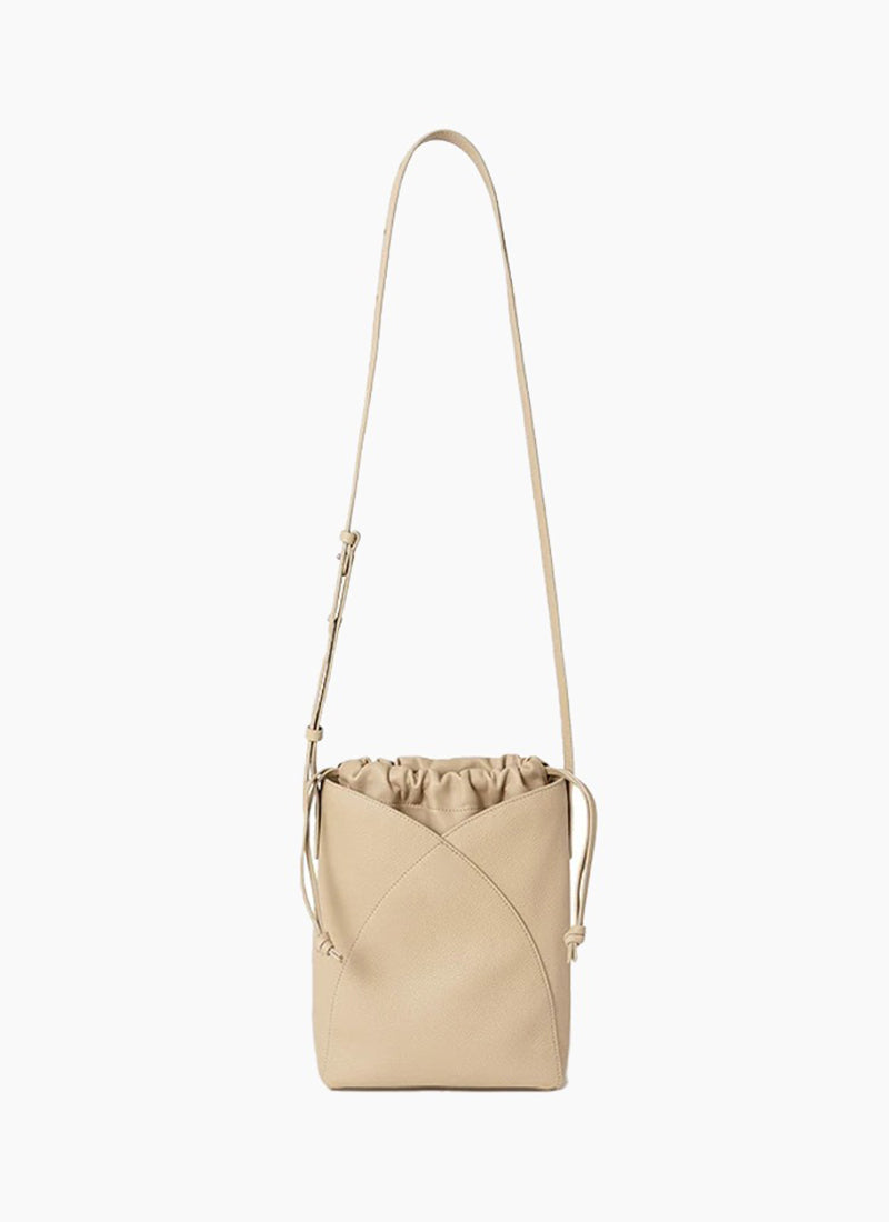 韓国[valluat]Ellin bag_2colors☆カジュアルバッグ ISOLÉ公式｜ショルダーバッグ カジュアル エレガント ソフト