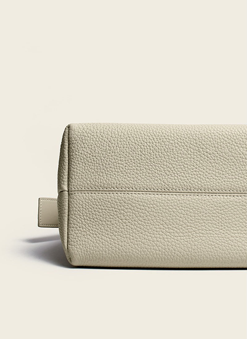 ISOLÉ TIMELESS Veria