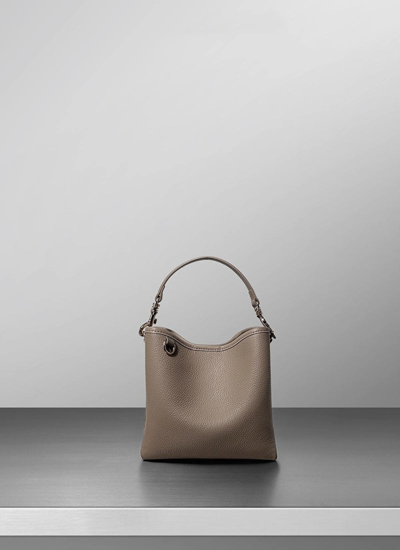 ISOLÉ LET IT GO マレル