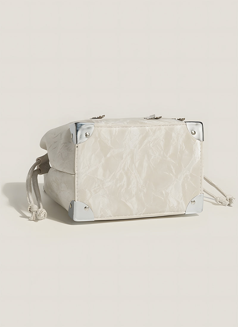 ISOLE ホワイト ショルダーバッグ 美品 ISOLE ホワイト ショルダー