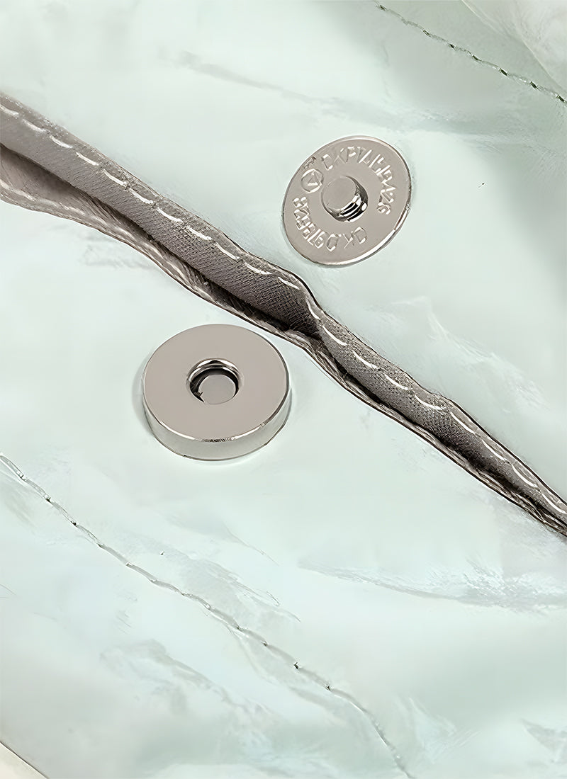 ISOLÉ GIRL REVOLUTION アムール