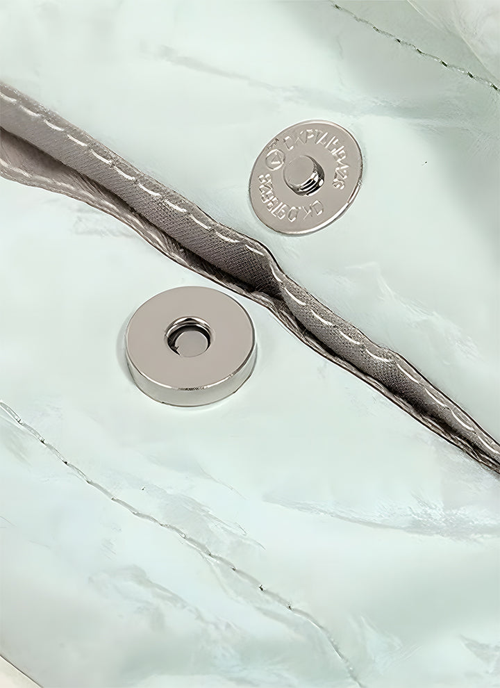 ISOLÉ GIRL REVOLUTION アムール