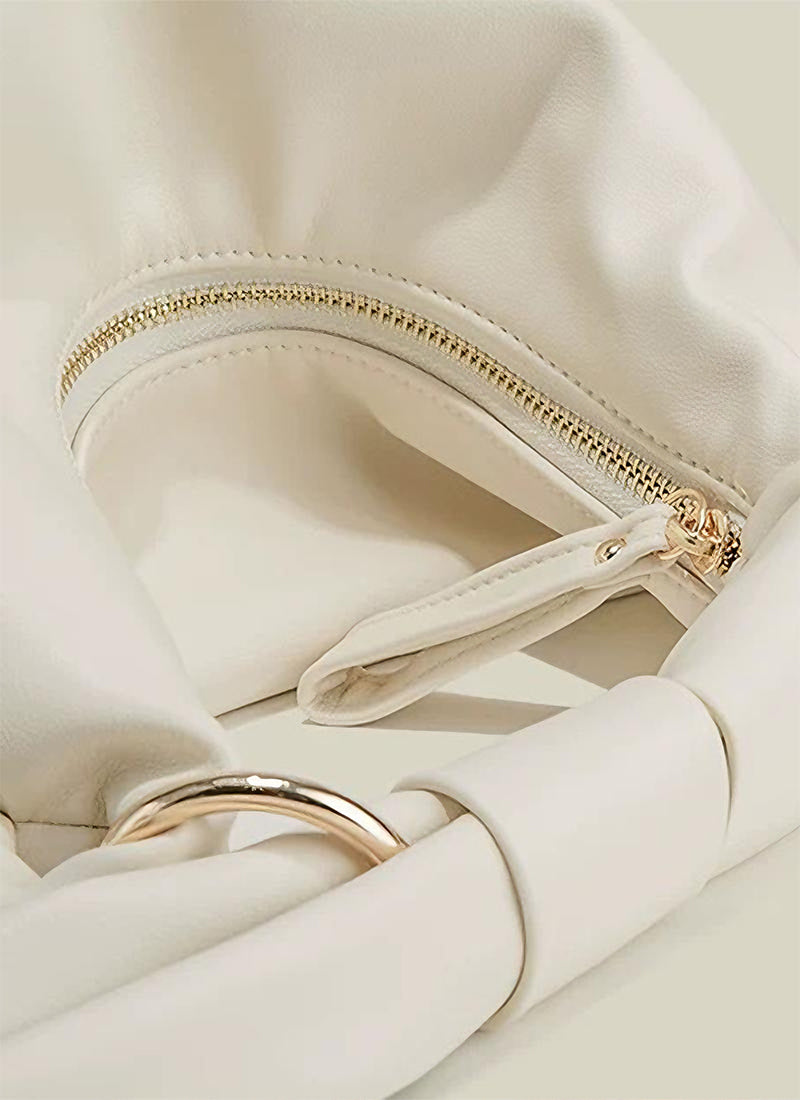 ISOLÉ LET IT GO シャルマン