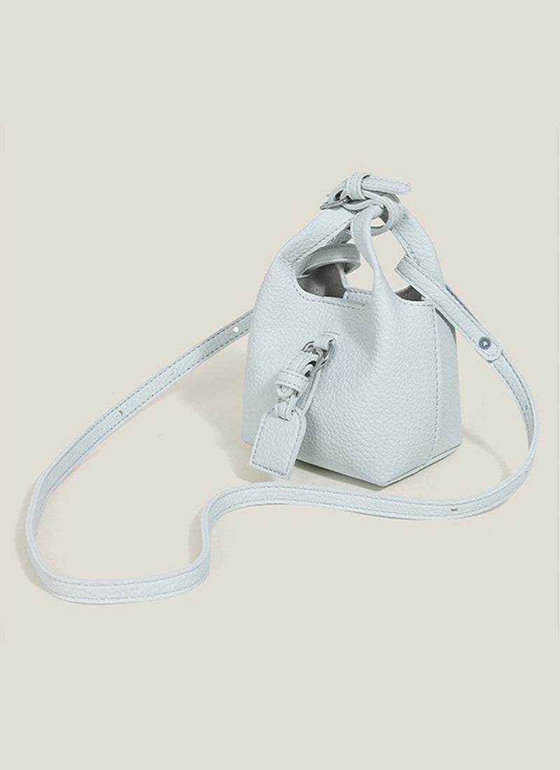 ISOLÉ GIRL REVOLUTION サヴォア