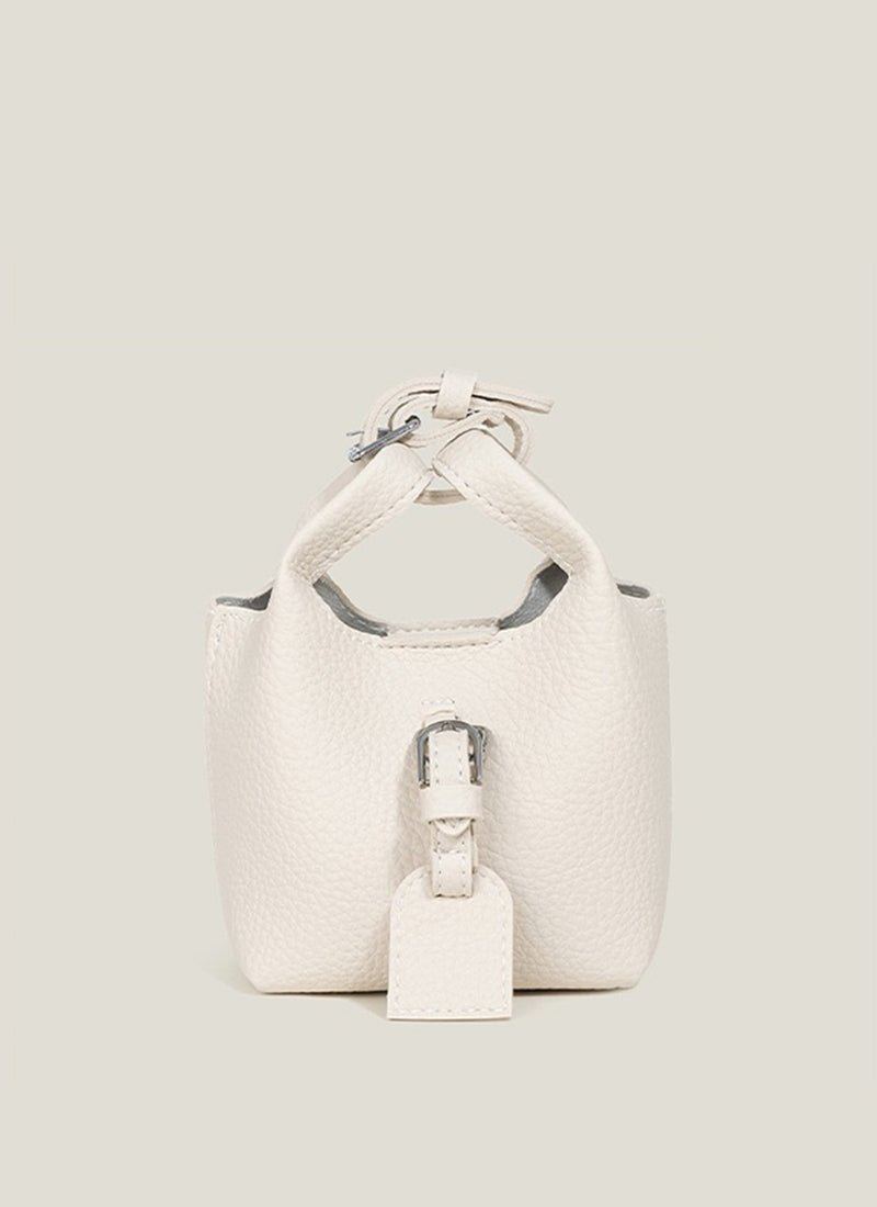 ISOLÉ GIRL REVOLUTION サヴォア