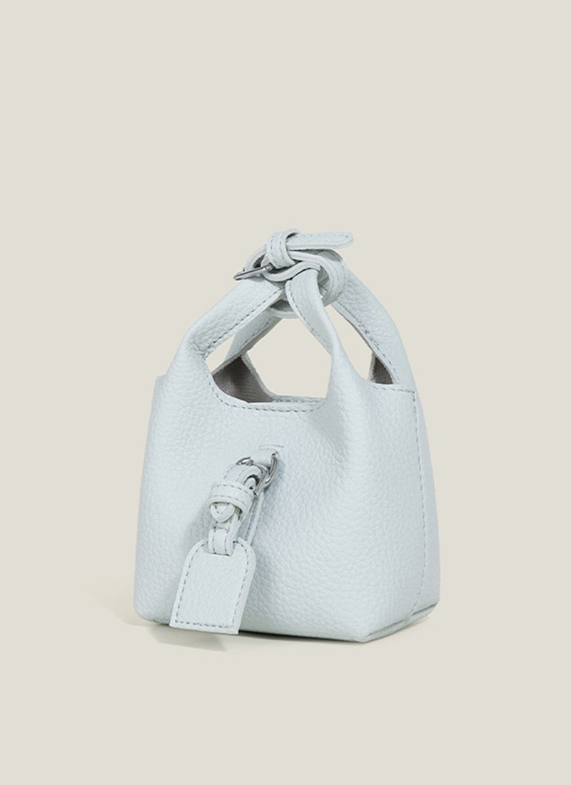 ISOLÉ GIRL REVOLUTION サヴォア