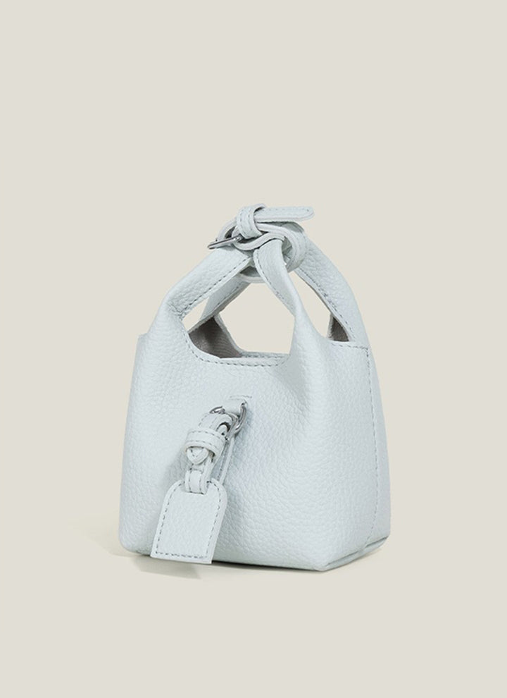 ISOLÉ GIRL REVOLUTION サヴォア