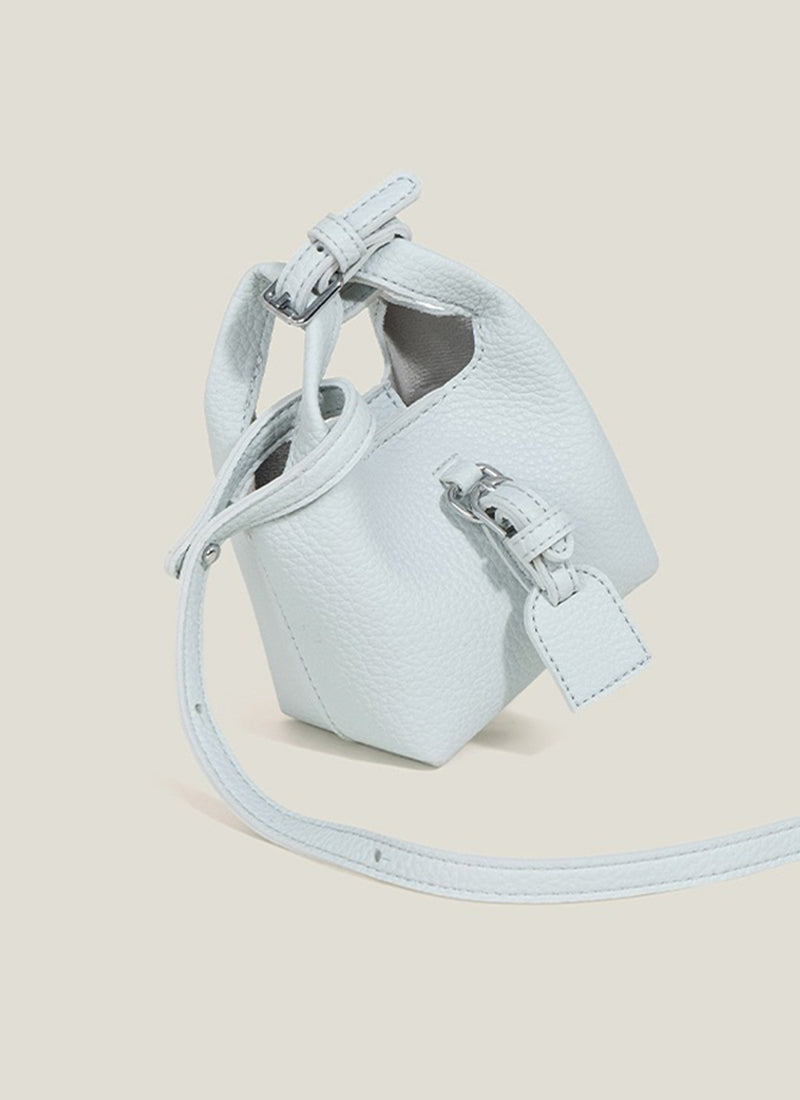 ISOLÉ GIRL REVOLUTION サヴォア