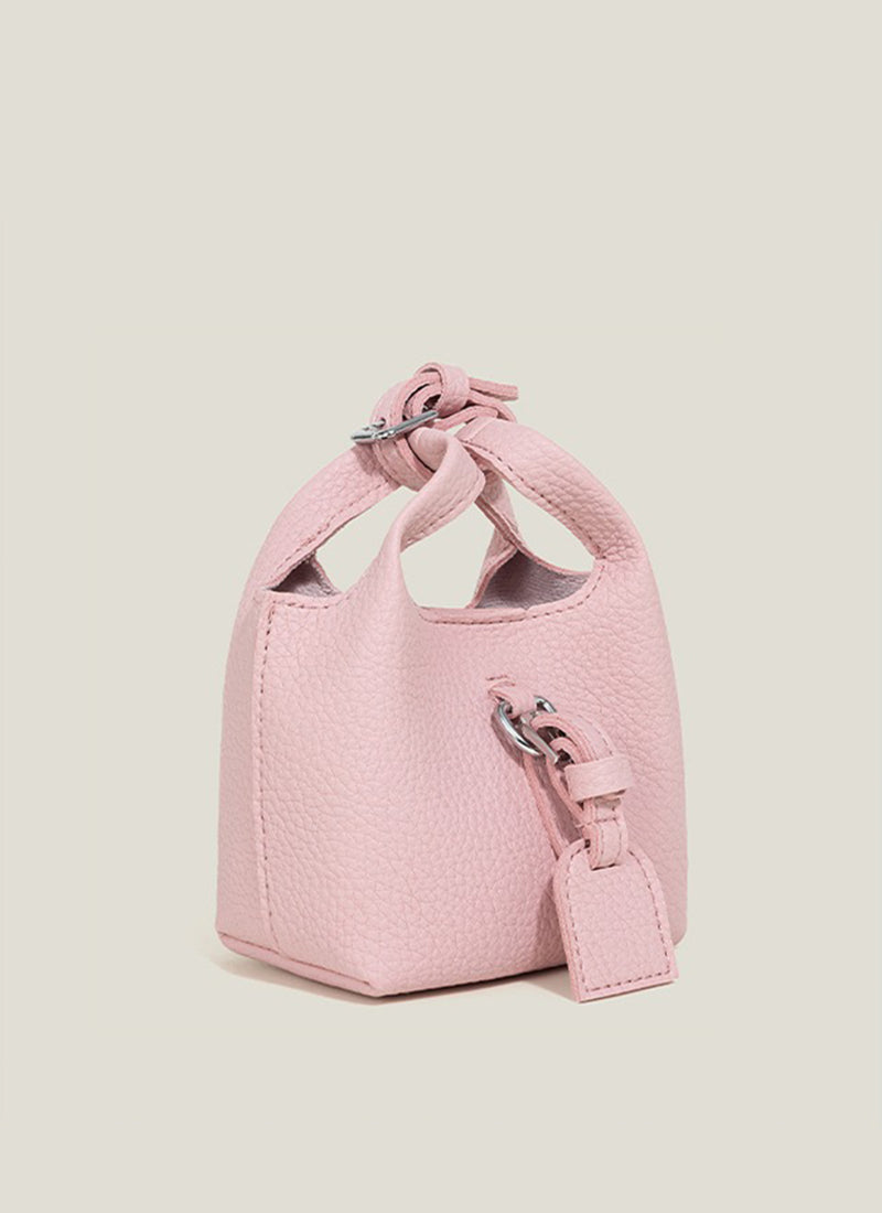 ISOLÉ GIRL REVOLUTION サヴォア