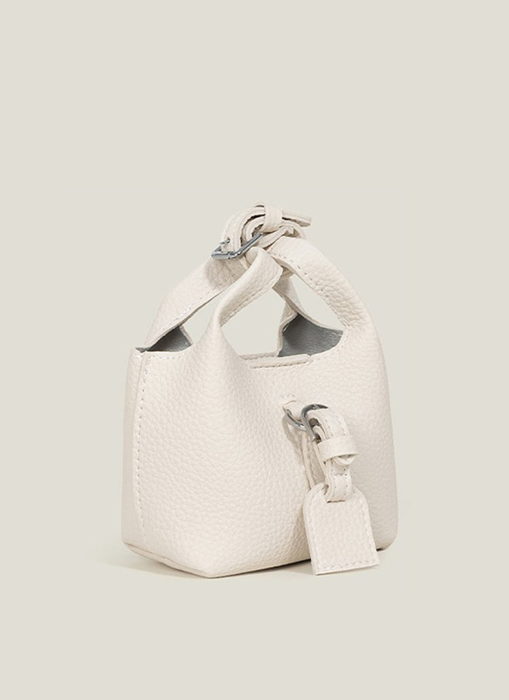 ISOLÉ GIRL REVOLUTION サヴォア