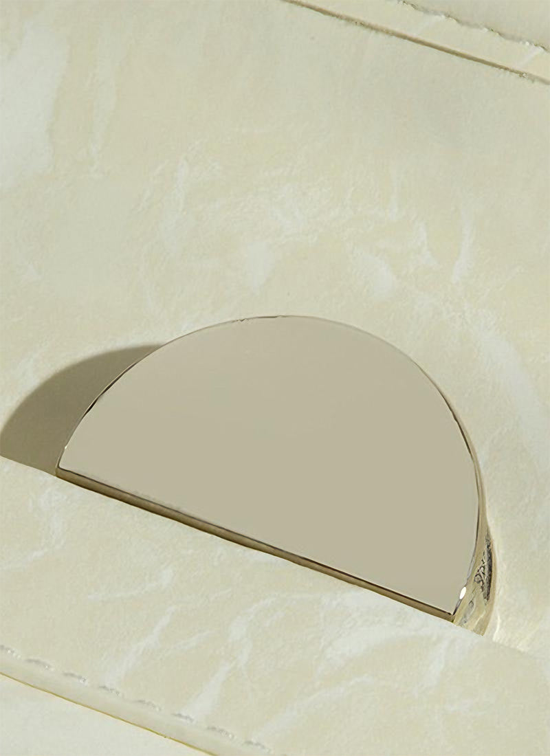 ISOLÉ LET IT GO ラフィーユ