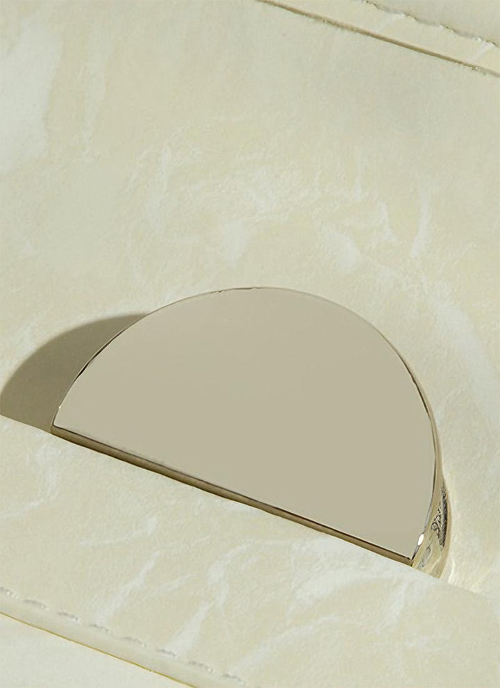 ISOLÉ LET IT GO ラフィーユ