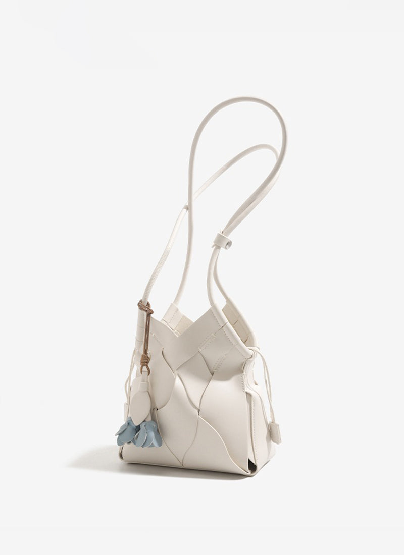 ISOLÉ GIRL REVOLUTION ブルーム チャーム