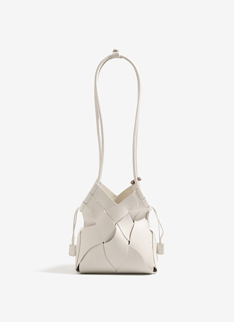 ISOLÉ GIRL REVOLUTION ブルーム チャーム