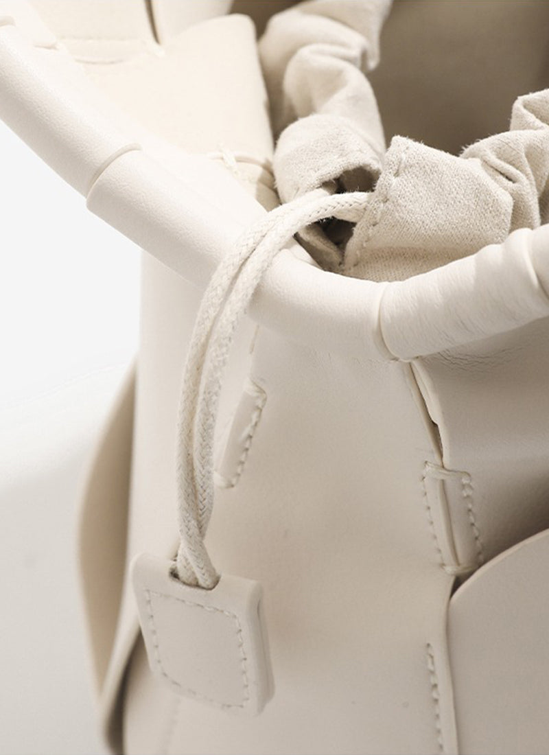 ISOLÉ GIRL REVOLUTION ブルーム チャーム