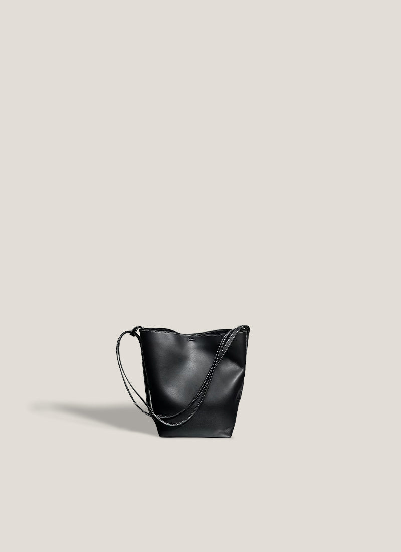 ISOLÉ LET IT GO エフォートレスバケット