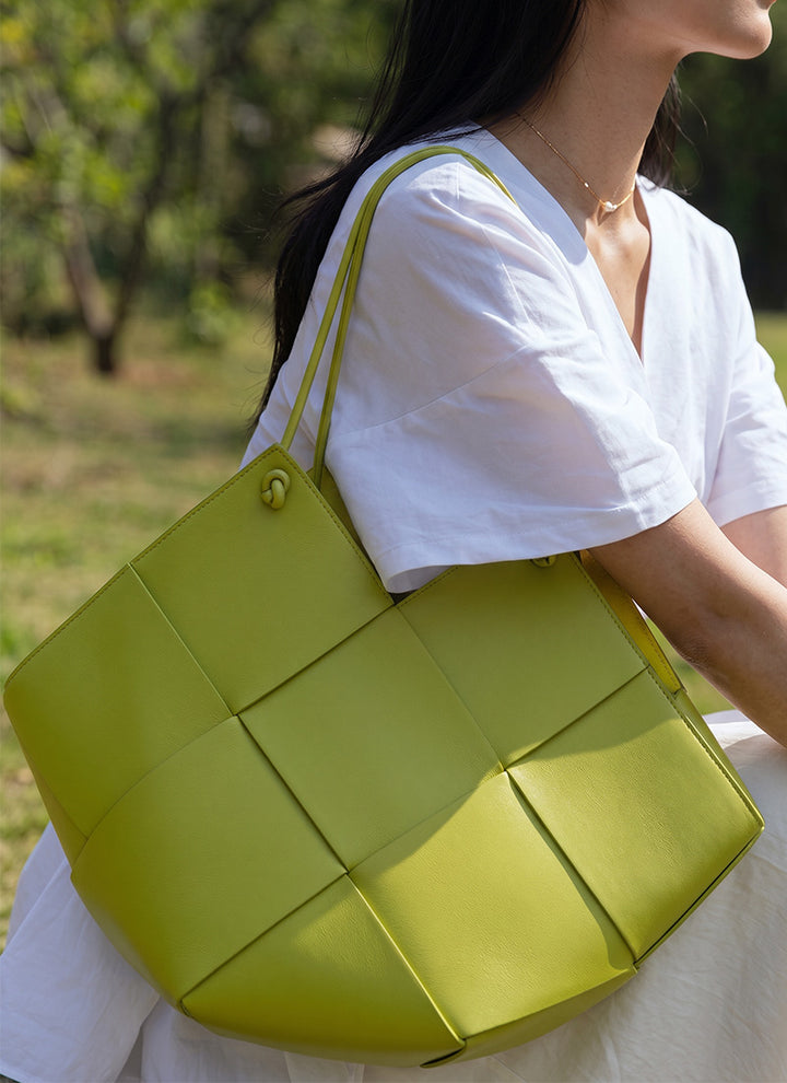 ISOLÉ GIRL REVOLUTION ハート
