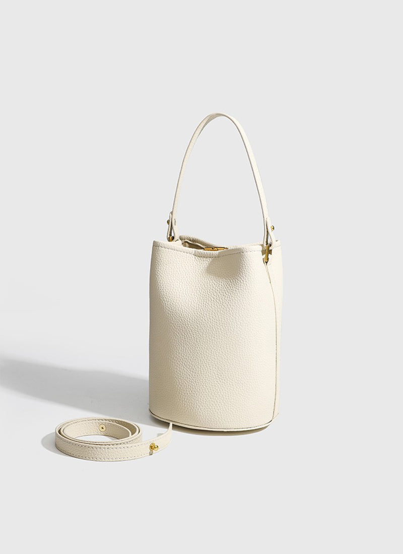 ISOLÉ LET IT GO セルエル