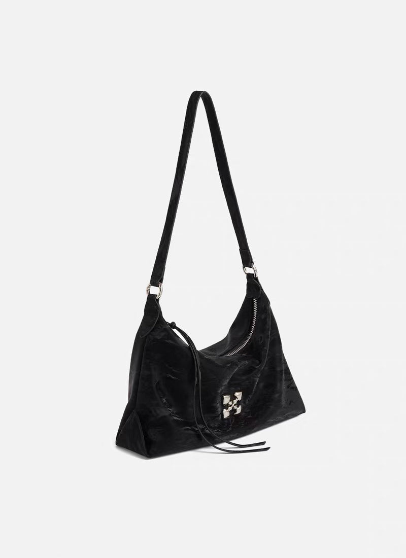 ISOLÉ REBEL MUSE ヴァンテージ