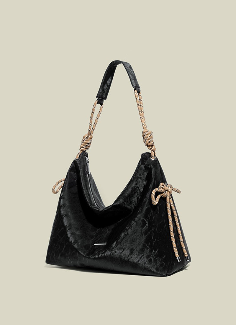 ISOLÉ REBEL MUSE ノマド