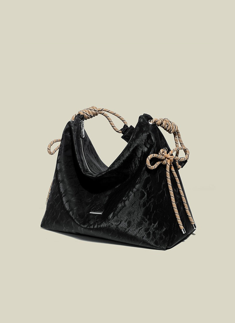 ISOLÉ REBEL MUSE ノマド