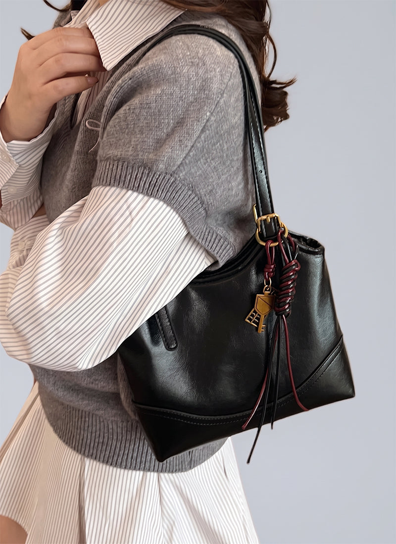 ISOLÉ REBEL MUSE スターダスト